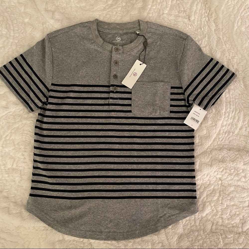 Boys AG Jeans t-shirt (size M)